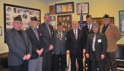 Senator Lugar meets with seven American Legion members